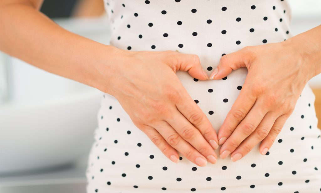 12 symptômes de grossesse précoces à surveiller avant la date des règles