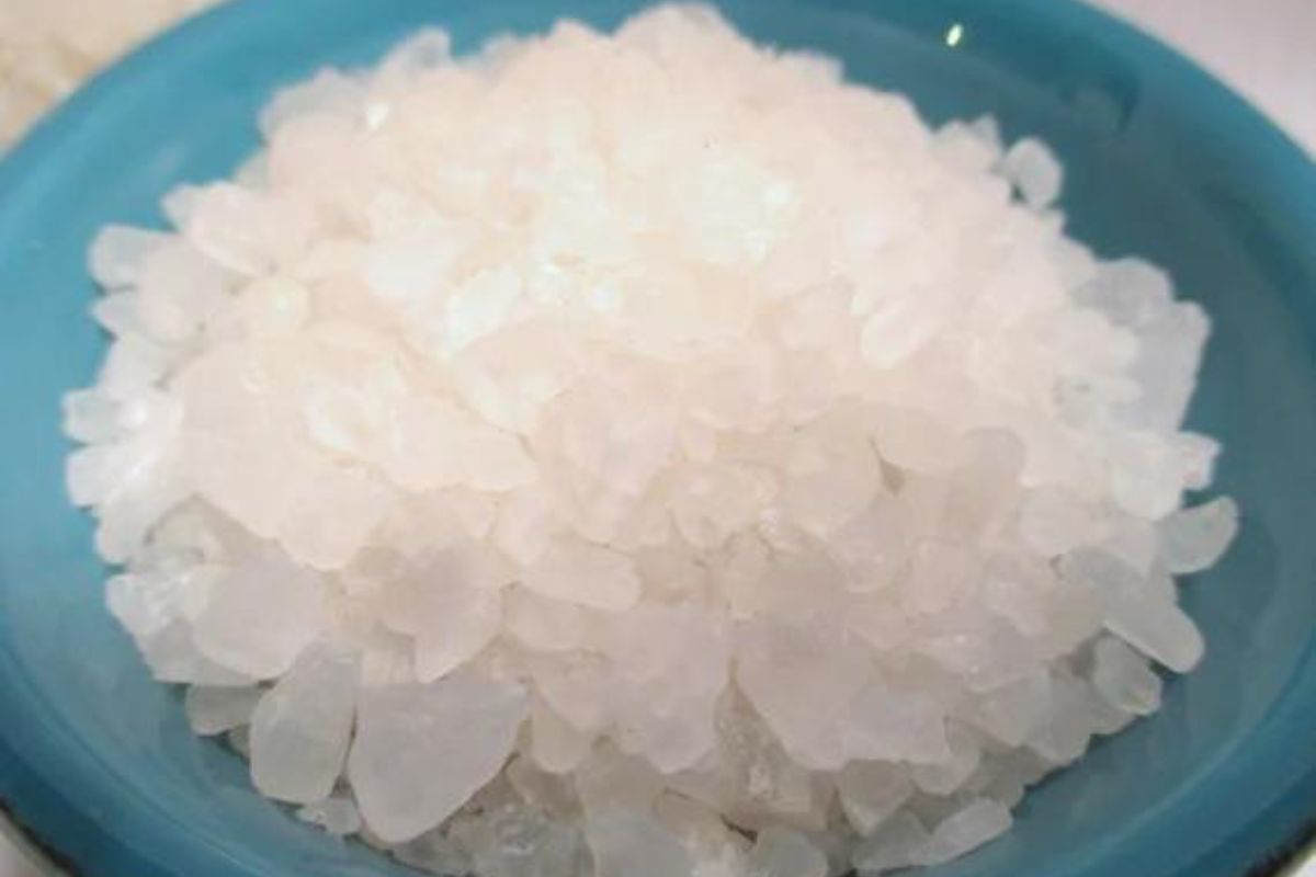 Puissant rituel de retour à l&rsquo;expéditeur avec le sel pour bloquer tous les sorts lancés contre vous