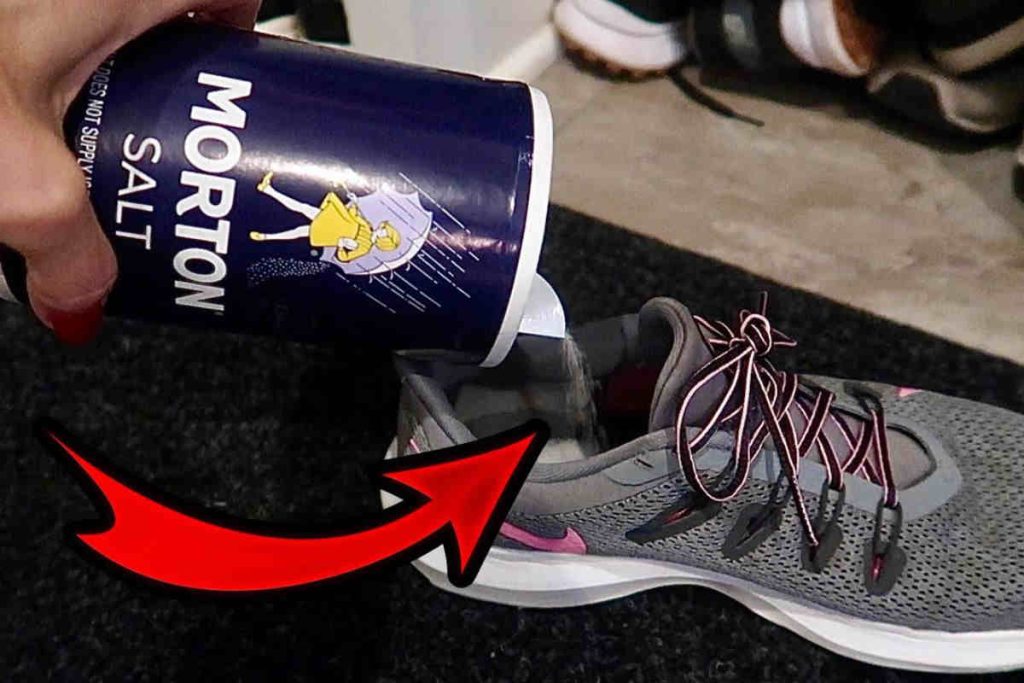 Voici comment faire le rituel du sel dans les chaussures pour attirer la chance
